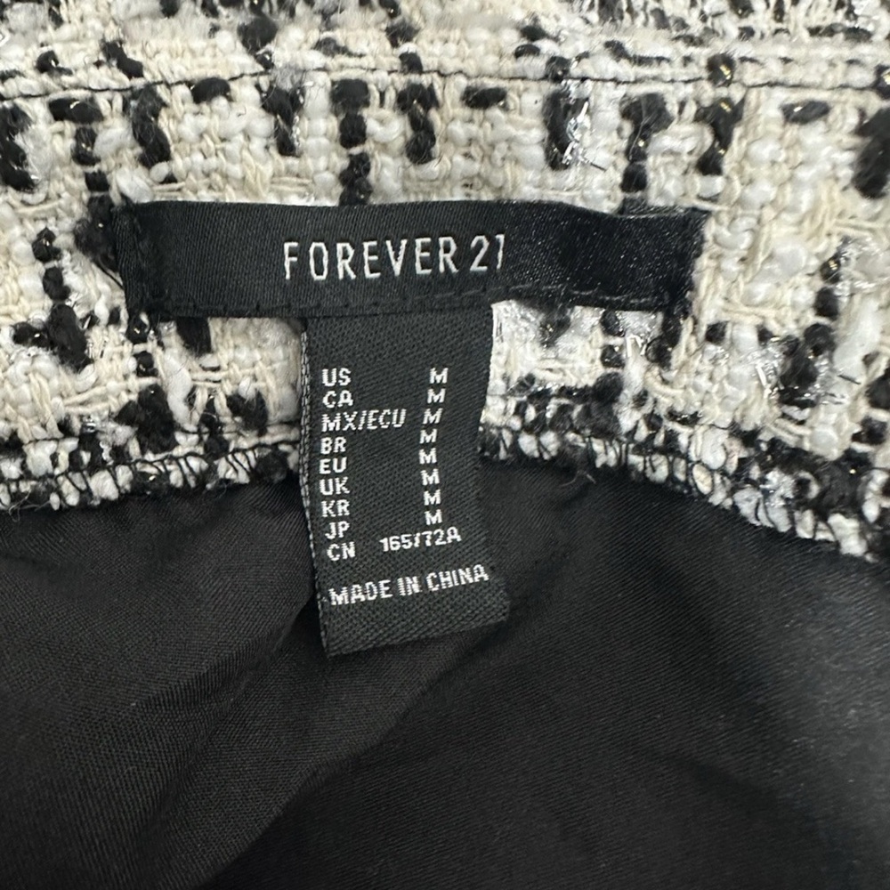 Forever 21 Womens Size M Ivory Black  Tweed Mini Skirt Lined Faux Wrap Metallic - Picture 8 of 9